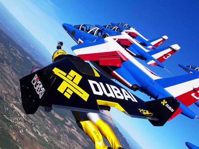 Media - Bộ giáp giúp con người bay với tốc độ 400km/h ở độ cao 6.000m