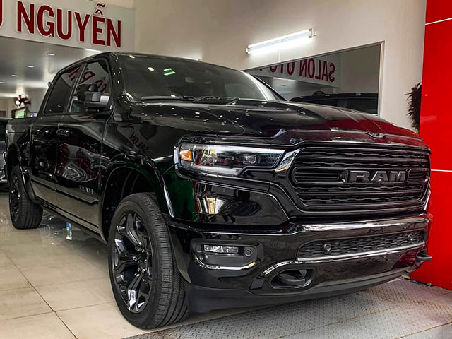 Ô tô - Xe bán tải RAM 1500 bất ngờ xuất hiện tại Việt Nam