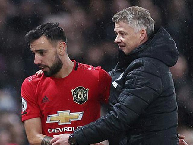 Bóng đá - Fernandes “khó chịu” vì chỉ đạo của Solskjaer, tỏ thái độ ra sao?