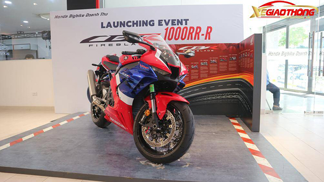 Siêu xe mô tô CBR1000RR-R Fireblade 2020 xuất hiện lần đầu tiên tại triển lãm EICMA 2019 diễn ra tại Milan (Italia) vào tháng 11 năm ngoái
