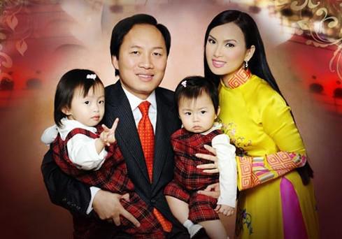 Gia đình hạnh phúc của tỷ phú Chính Chu