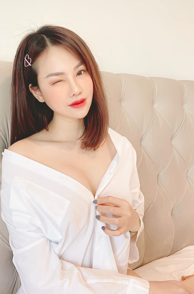 Năng lượng tích cực mà cựu siêu mẫu mang đến cho fan cũng như người thân bắt nguồn từ những hình ảnh đẹp và loạt câu châm ngôn sâu sắc.
