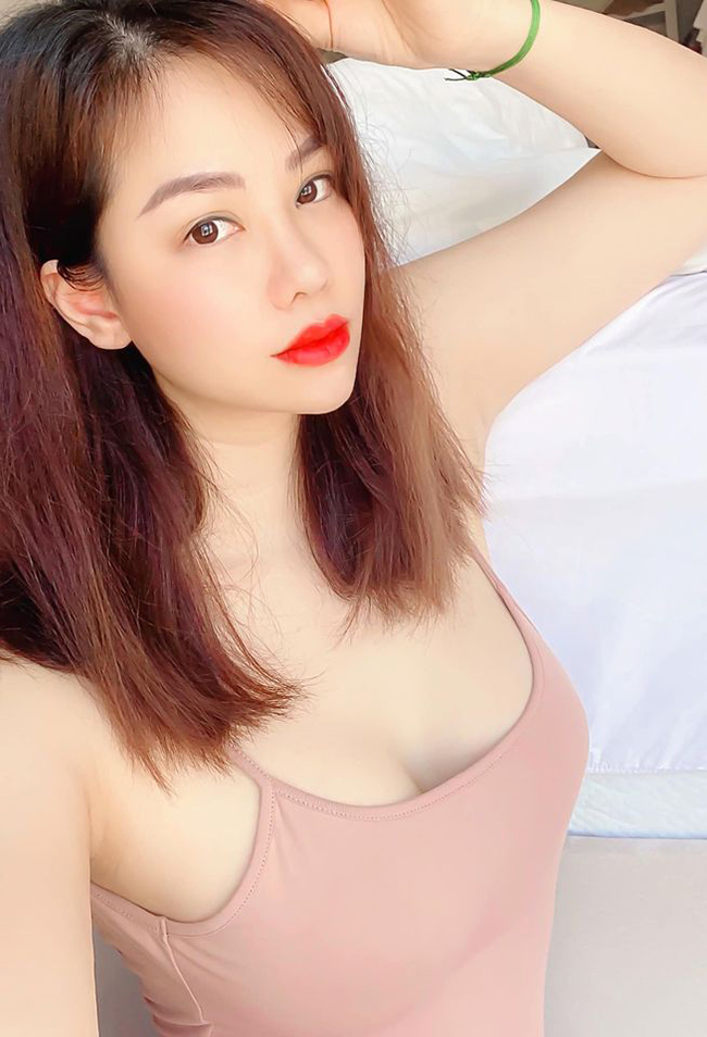 Được biết những ngày tới cô sẽ từ TPHCM ra Bắc Ninh thăm quê, sau đó bay về Mỹ để đoàn tụ gia đình. Đào Lan Phương tiết lộ, ông xã và các con đều rất nhớ&nbsp;mẹ&nbsp;dù ngày nào cũng nhắn tin và gọi điện. Vì nắm được kế hoạch công việc từ trước nên&nbsp;ông xã Đào Lan Phương&nbsp;không&nbsp;giục vợ&nbsp;về. Anh&nbsp;luôn nói: "Em&nbsp;cứ thoải mái, xong việc rồi về, ở nhà đã có anh lo nhé".
