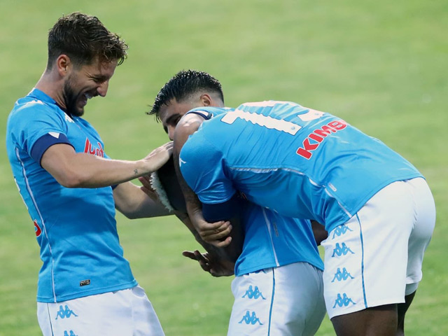 Bóng đá - Napoli thắng tưng bừng 11 bàn, SAO đắt nhất châu Phi lập hat-trick