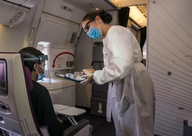 Cờ Việt Nam đã xuất hiện đầy tự hào tại sân bay Hamad, Qatar trưa hôm nay, đánh dấu thành tích mới của team #qatarairways Việt Nam đã xuất sắc hoàn thành nhiệm vụ đưa 140 đồng bào về nước trước thềm quốc khánh 2/9. #qatarairways vinh dự được các Đại sứ VN tại Mozambique, Nam Phi, Qatar và Tanzania tin tưởng giao phó trọng trách đưa người VN hồi hương