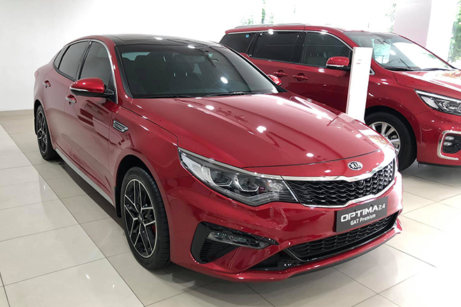 Đại lý "xả hàng" Kia Optima, giảm giá tới 90 triệu đồng - 1