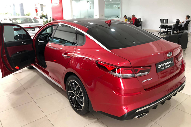 Đại lý "xả hàng" Kia Optima, giảm giá tới 90 triệu đồng - 2