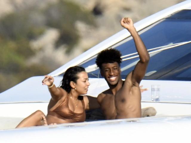 Bóng đá - Người hùng chung kết Cúp C1 lộ "cảnh nóng" với mỹ nhân, từng bị tố vũ phu