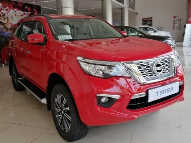 Ô tô - Xe SUV giảm giá trăm triệu để giữ doanh số tháng cô hồn