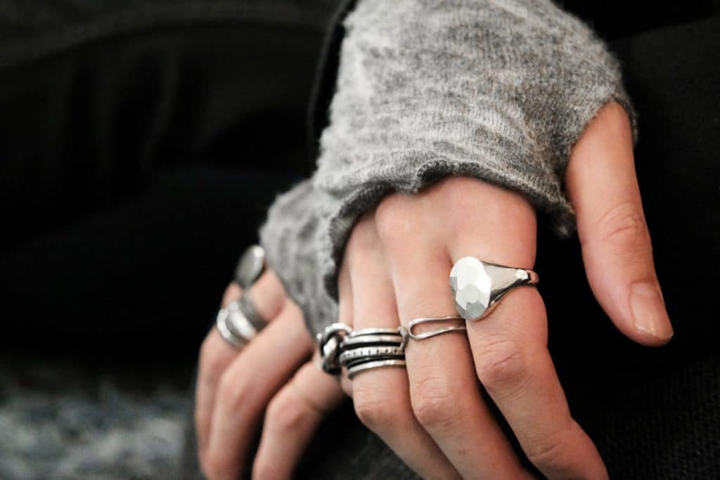 Cách lựa chọn đồ trang sức đơn giản cho nam giới - 3