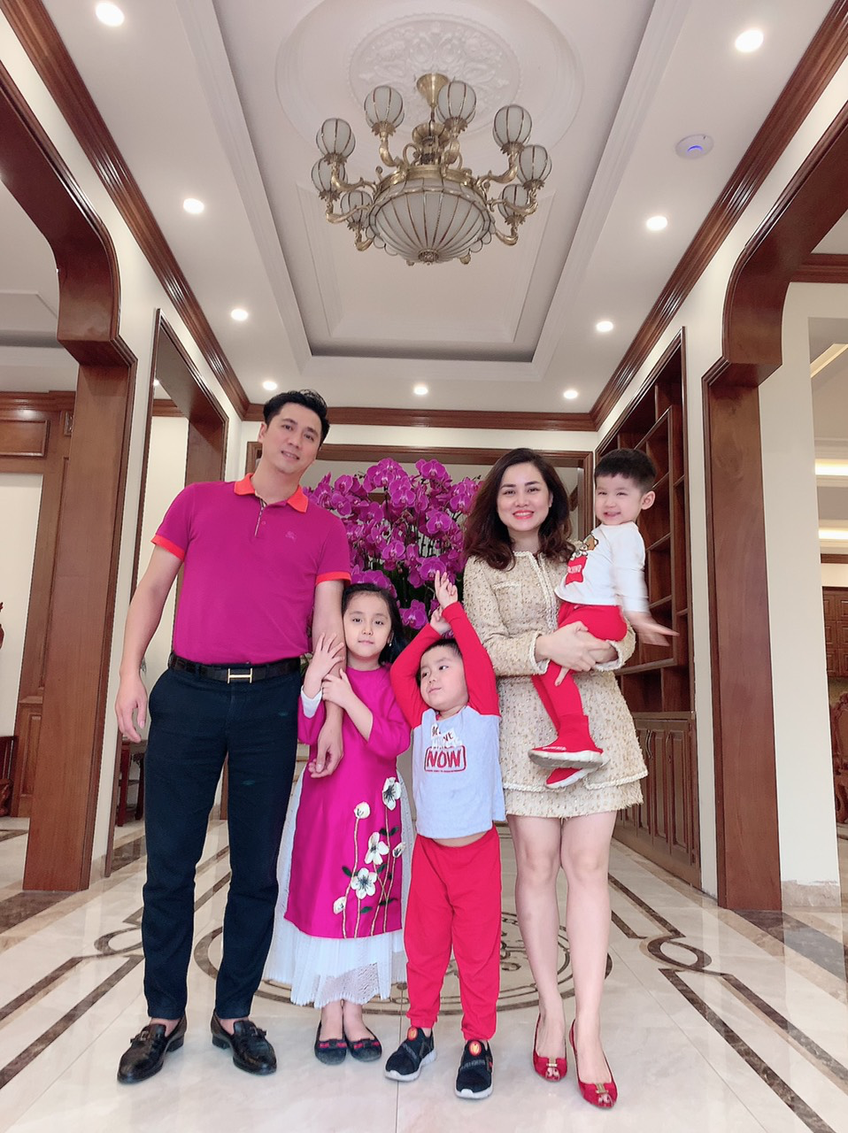 Gia đình nhỏ hạnh phúc của chị Nguyễn Thùy Trang
