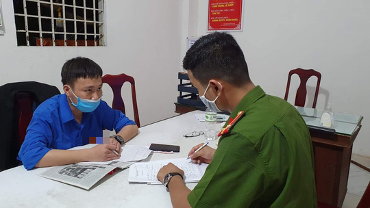 Tin tức trong ngày - Giả danh phóng viên và đại biểu Quốc hội để lừa mua vé máy bay