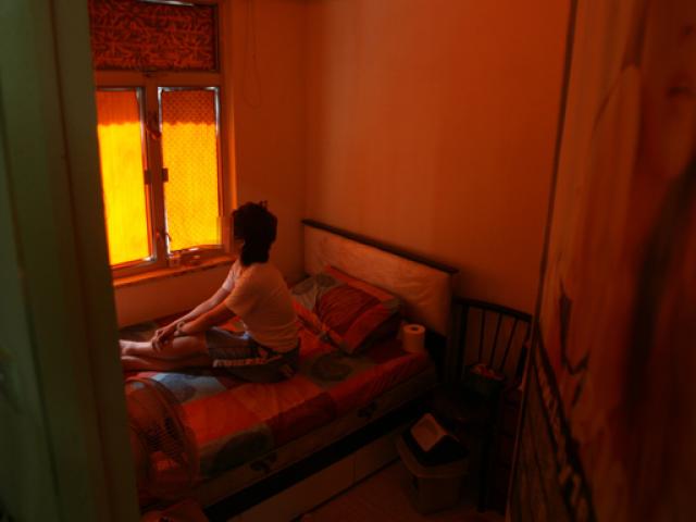 Pháp luật - Đang "mây mưa" với gái bán dâm, nam tài xế bất tỉnh và tử vong