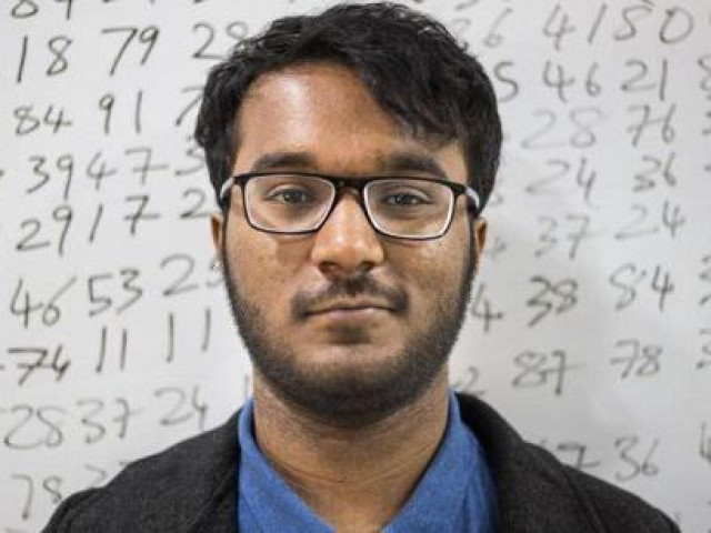 Bạn trẻ - Cuộc sống - Thanh niên 5 tuổi chấn thương nứt hộp sọ, 20 tuổi trở thành người tính nhanh nhất thế giới