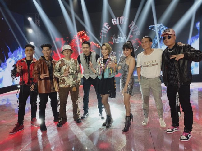 Gần đây, Trang Moon gây chú ý khi đồng hành cùng chương trình “King of Rap” – một trong 2 show rap hot nhất hiện nay.
