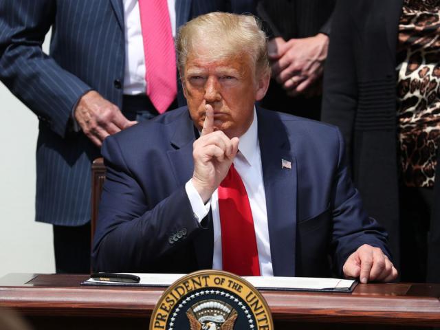 Thế giới - Ông Trump thúc giục, Mỹ dự định ngày phân phối vắc xin Covid-19 cực sớm