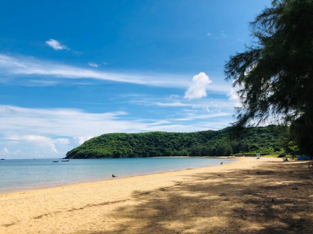 Du lịch - “Loạn nhịp” trước vẻ đẹp thần sầu của bãi Đầm Trầu, bãi biển đẹp nhất Côn Đảo
