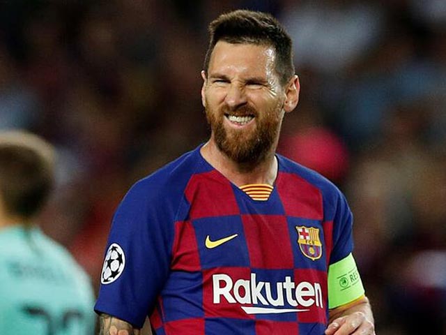 Báo Tây Ban Nha tin Messi ở lại Barca, lộ clip chơi môn lạ với Suarez
