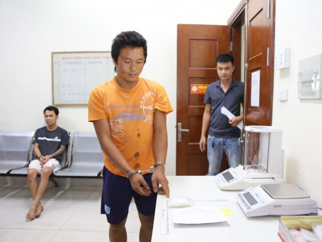 Pháp luật - Đâm trung úy công an nhập viện, côn đồ mang theo hàng cấm bị bắt