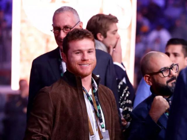 Thể thao - Võ sĩ ký hợp đồng số 1 hành tinh với 365 triệu USD muốn "cao chạy xa bay"