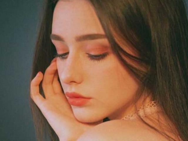 Làm đẹp - Đắp thứ này qua đêm để đôi môi tươi hồng, căng mọng