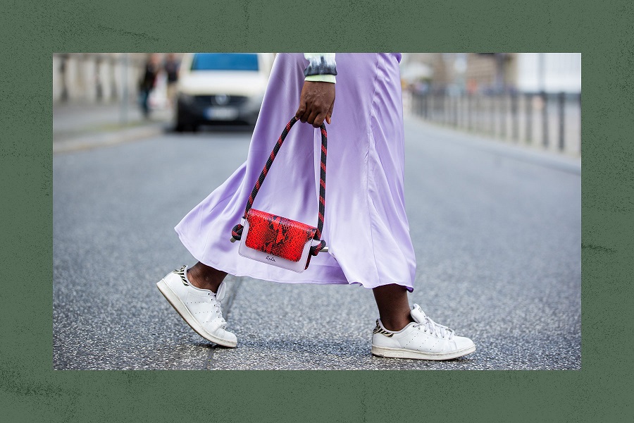 Câu chuyện độ dài của váy từng trở thành thước đo nền kinh tế - 1