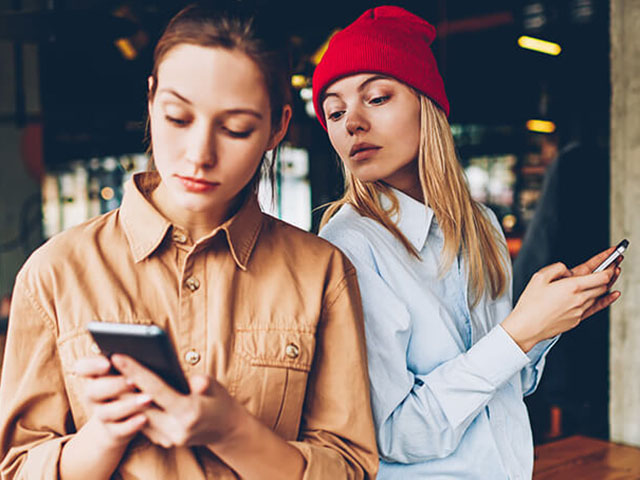 Thời trang Hi-tech - iPhone lại thành "vua" bảo mật riêng tư trong video quảng cáo mới