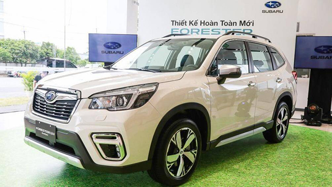 Subaru Forester 2.0i-S tiêu thụ nhiên liệu hỗn hợp chỉ 8 lít/ 100 km. Xe có giá bán 1,029 tỷ đồng, nhập khẩu nguyên chiếc từ Thái Lan
