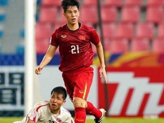 Bóng đá - Chuyên gia dự báo kém vui cho trung vệ "thép" tuyển Việt Nam