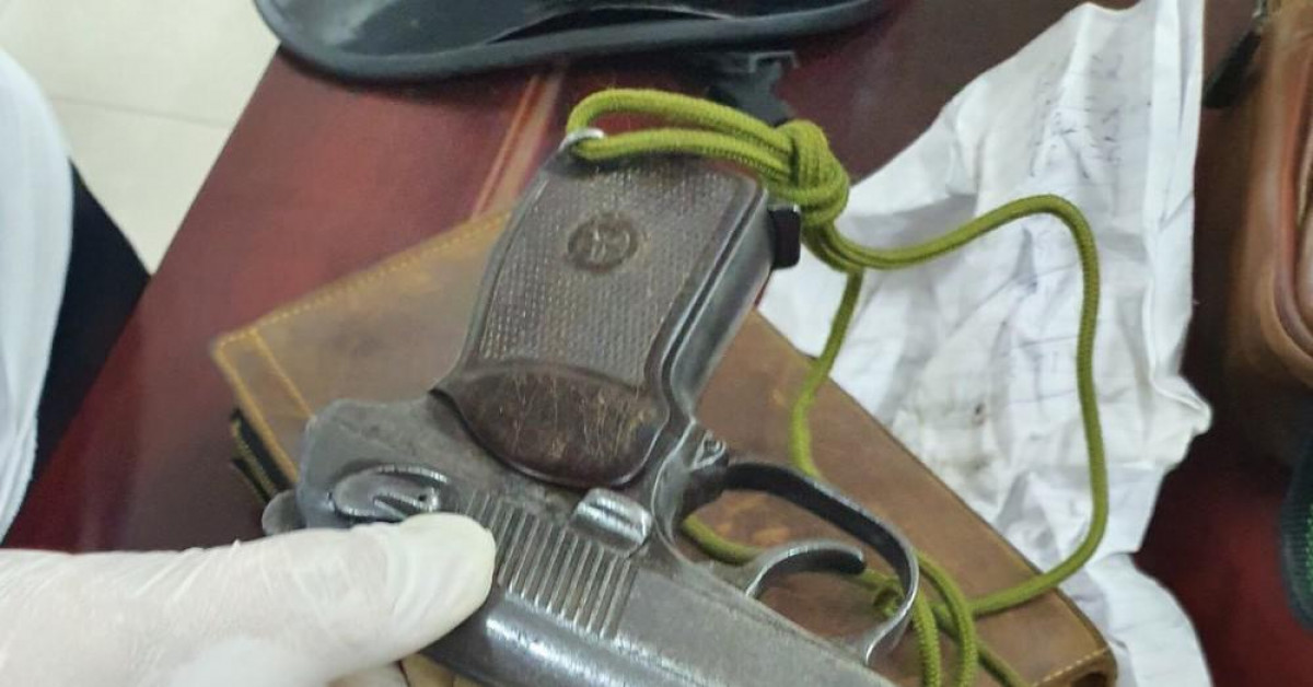 An ninh - Xã hội - Giải cứu bé gái bị cha đẻ bạo hành ở Bắc Ninh, thu súng đạn đã lên nòng