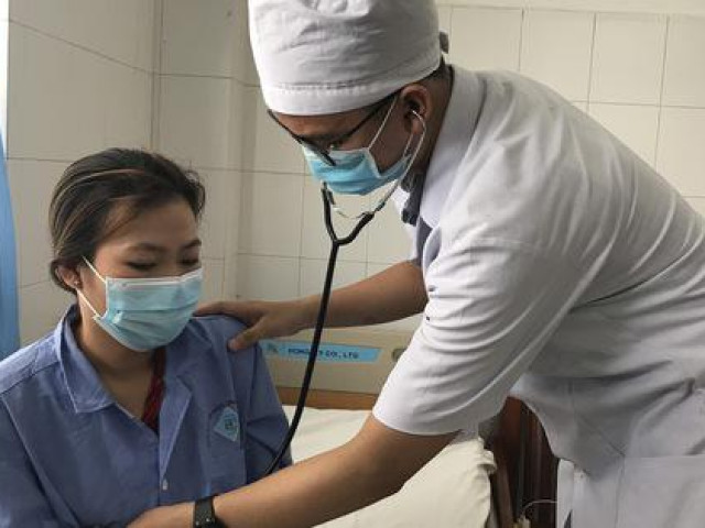 Sức khỏe đời sống - Cô gái bất ngờ tím tái toàn thân sau khi lấy thuốc của mẹ uống