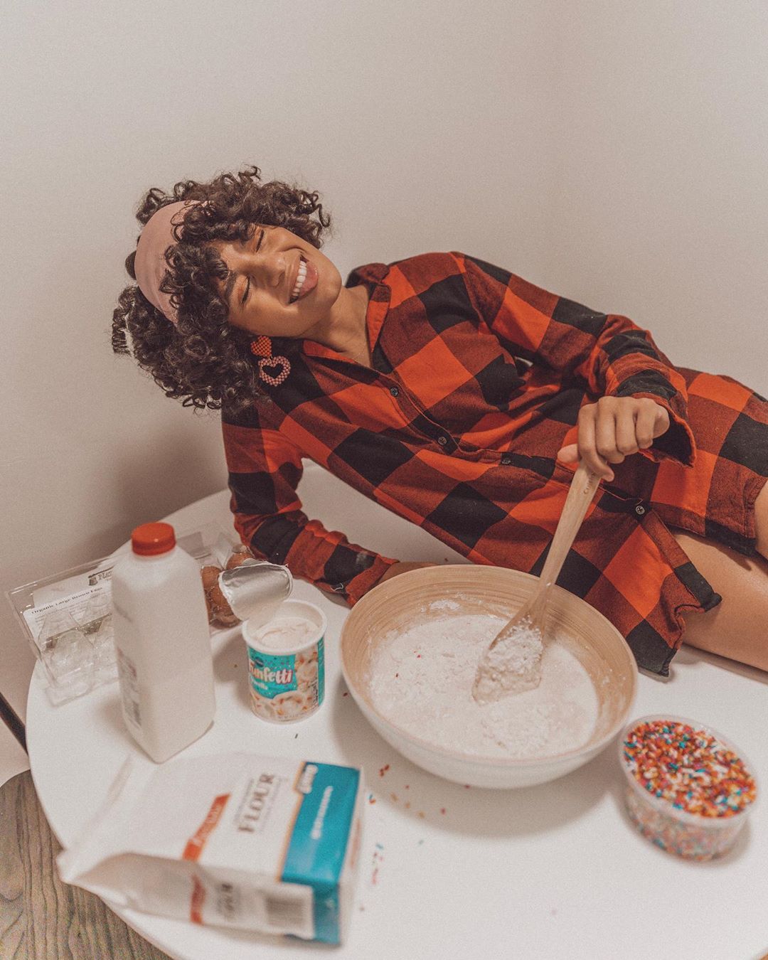 11 cách mặc quần áo flannel bạn nên biết - 12