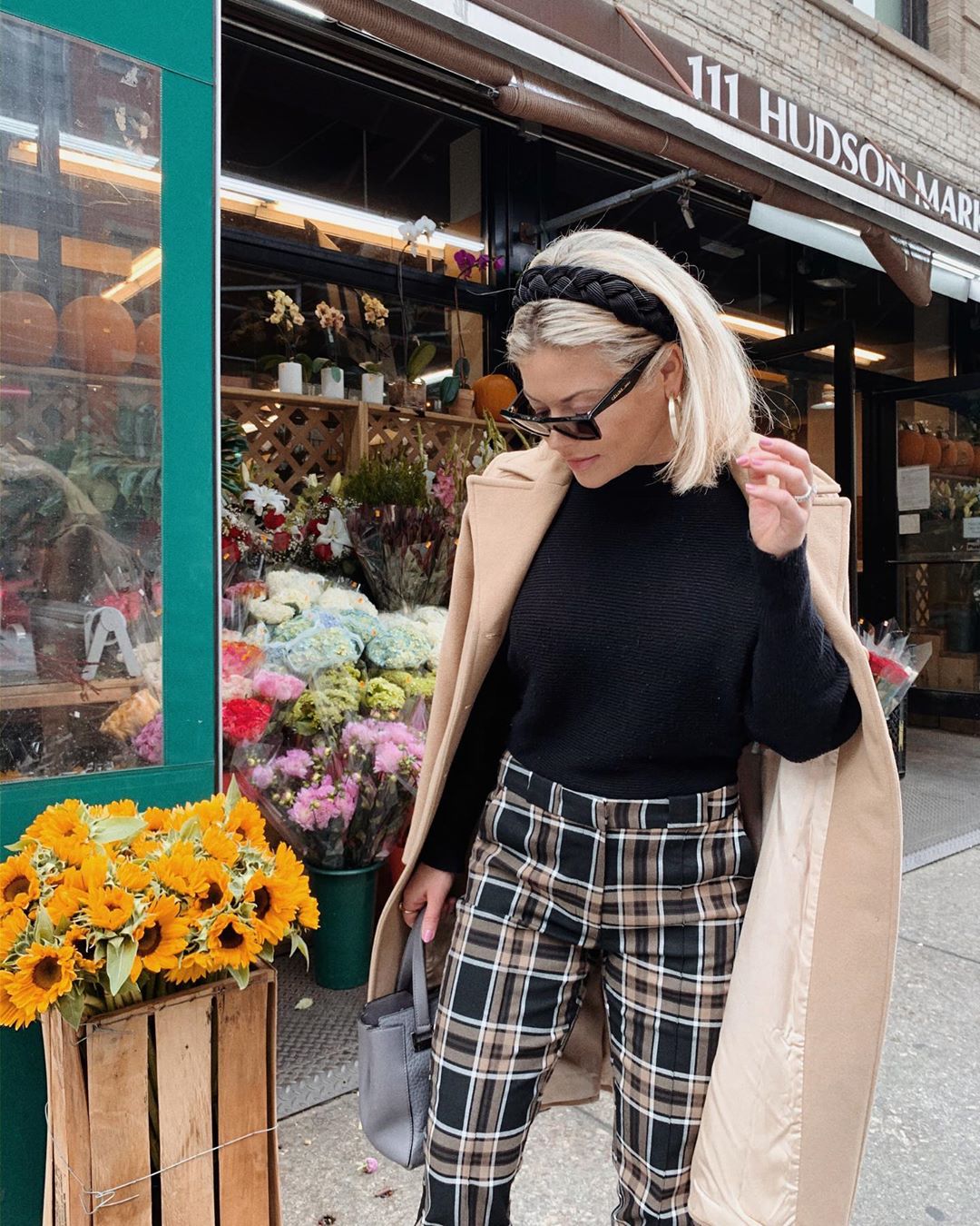 11 cách mặc quần áo flannel bạn nên biết - 10