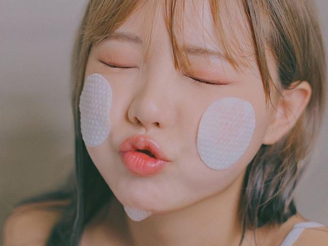 Làm đẹp - "Người đàn bà trẻ con" giữ vẻ đẹp căng mọng như trái đào nhờ điều đơn giản này