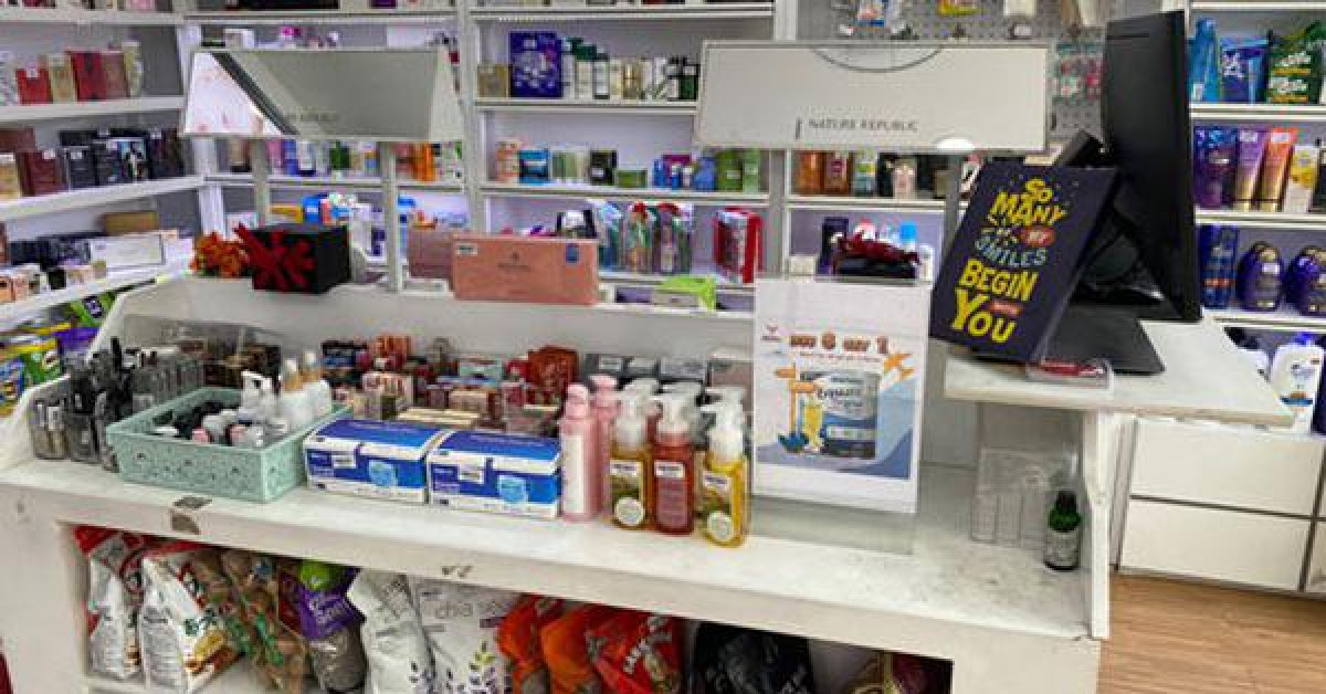 Thị trường - Tiêu dùng - Hết thời hàng xách tay?