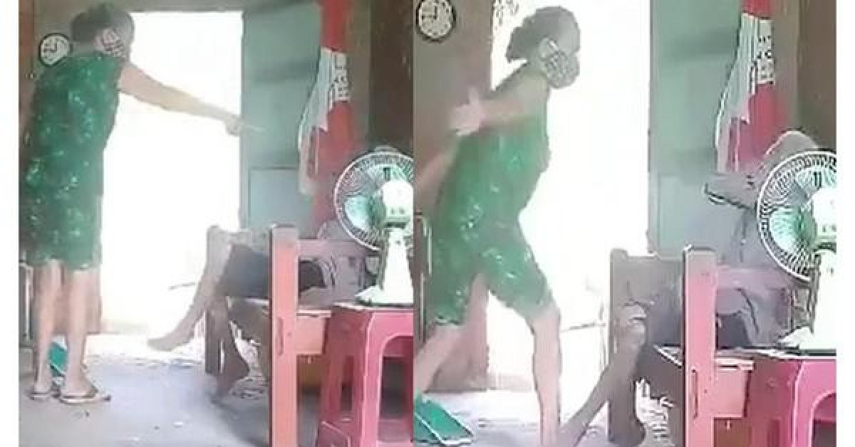 Pháp luật - Người quay clip mẹ bạo hành bà ngoại nhưng không can ngăn có bị xử lý?