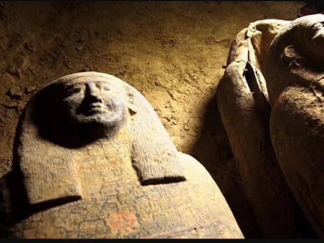 Thế giới - Ai Cập: Tìm thấy 13 quan tài nguyên vẹn đến kinh ngạc chứa xác ướp 2.500 năm