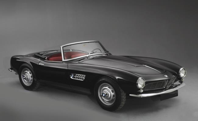 Ngày nay, không ít đại gia sẵn sàng bỏ cả triệu USD để sở hữu chiếc xe BMW 507 Roadster trong bộ sưu tập của mình. Nhà cựu vô địch Công thức 1 - John Surtees từng mua lại mẫu xe này phiên bản năm 1997 với giá 5 triệu USD (115 tỷ đồng) vào năm 2018.

