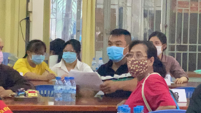 Khu vực chờ vào bên trong hầm tro cốt để nhận diện.