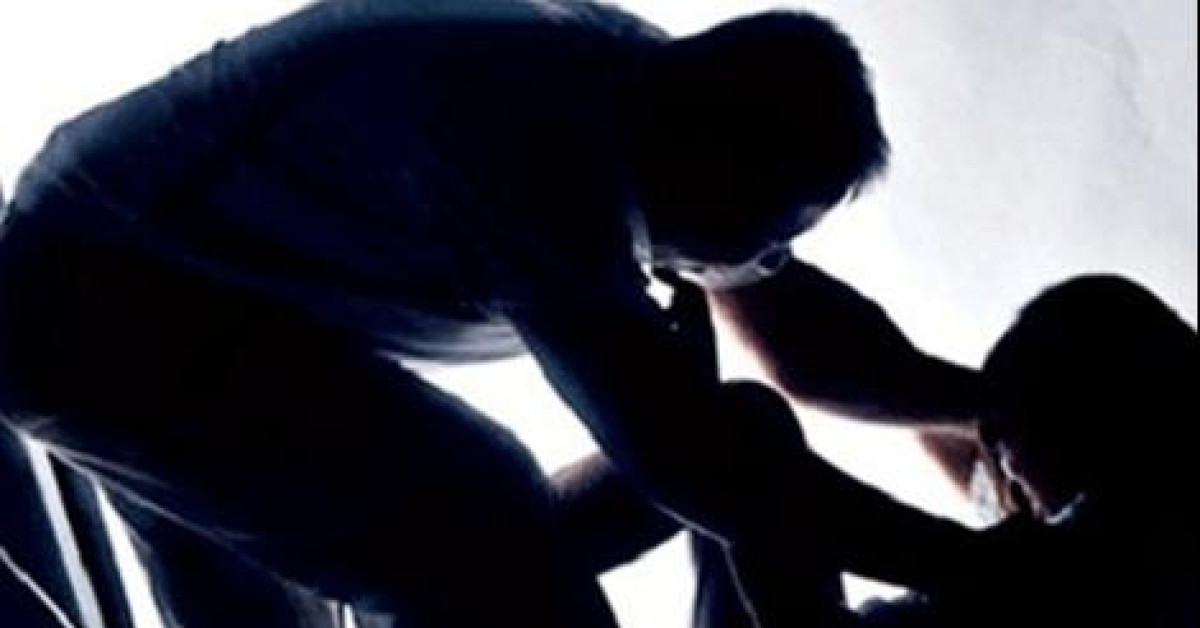 Pháp luật - Dùng ảnh “nóng” cưỡng dâm thiếu nữ