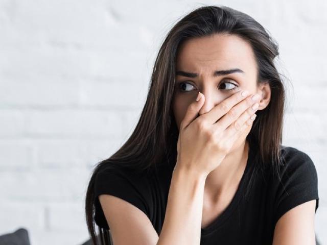 Bạn trẻ - Cuộc sống - Gặp người đáng ngờ, làm gì để tránh rắc rối?