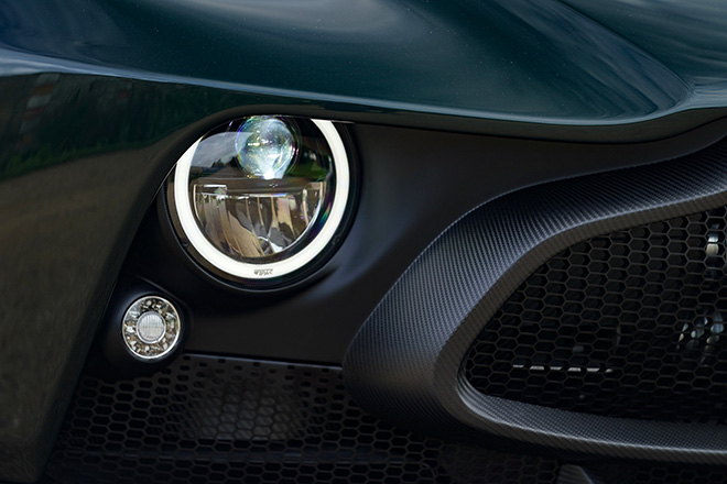 Siêu phẩm Aston Martin Victor độc nhất chính thức xuất hiện - 10