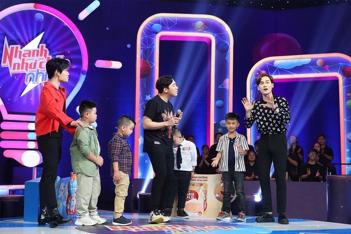 Trấn Thành và hội bạn Cờ cá ngựa bị chỉ trích vì làm hỗn loạn trong gameshow trẻ em - 3