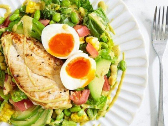 Ẩm thực - Chị em công sở ngồi nhiều, ăn những thực phẩm này vào buổi sáng vừa khỏe vừa lành lại tan mỡ bụng trông thấy