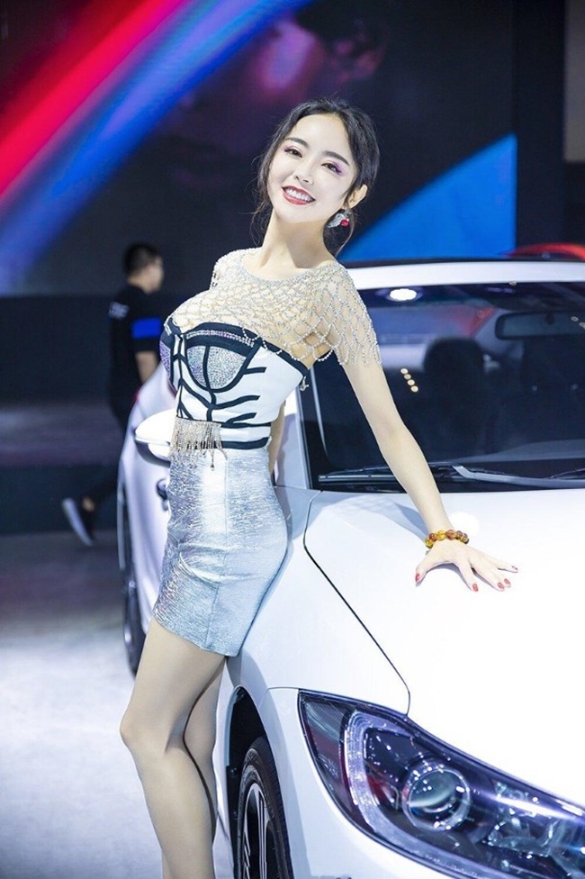 Hiện tại, Phan Xuân Xuân tập trung phần lớn thời gian làm người mẫu xe hơi. Cô thường xuất hiện trong các sự kiện - hoạt động triển lãm ô tô có quy mô lớn.
