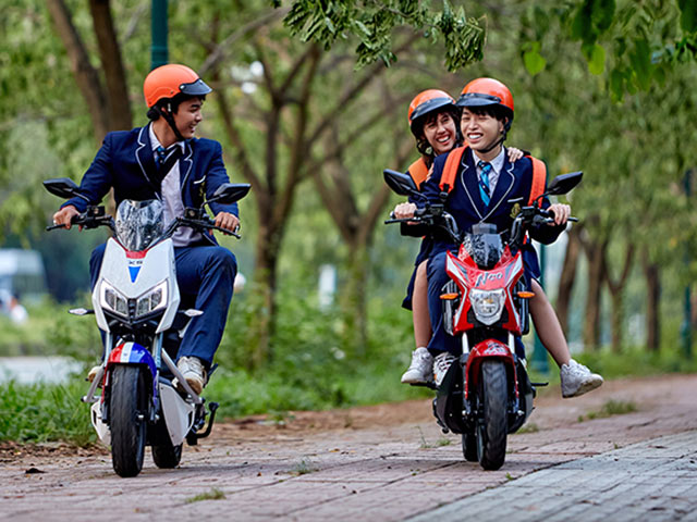 Xe máy - Xe đạp - 3 tiêu chí phụ huynh cần biết để mua được xe điện chất lượng và chính hãng cho con