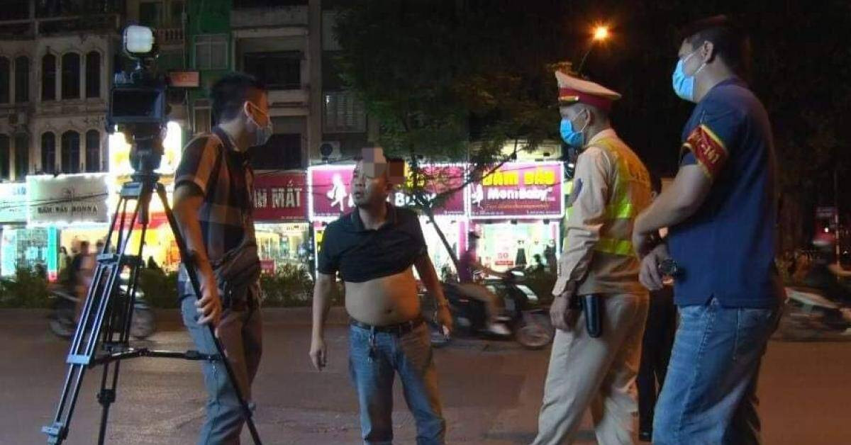 Tin tức trong ngày - Xin xỏ bất thành, tài xế say rượu quay sang "cà khịa" phóng viên