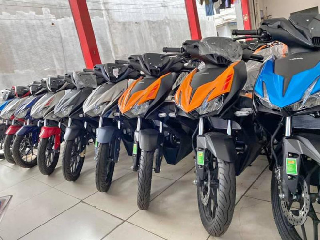 Honda Winner X đang được giảm giá từ cả hãng và đại lý.&nbsp;