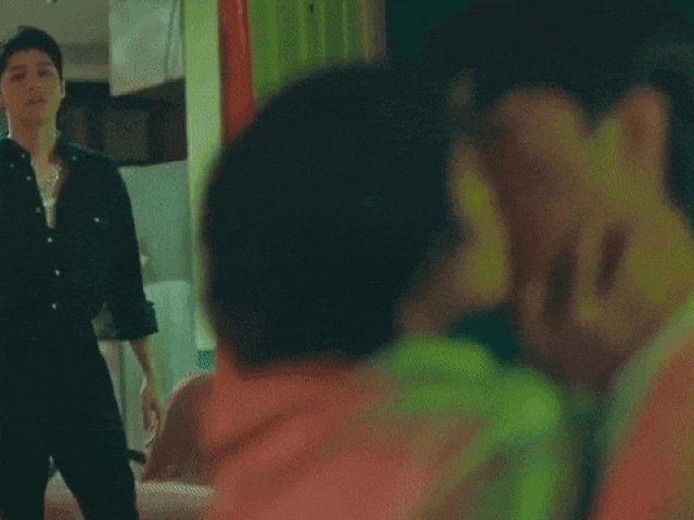 Noo Phước Thịnh bị YouTube “tuýt còi” vì làm MV "người lớn"?