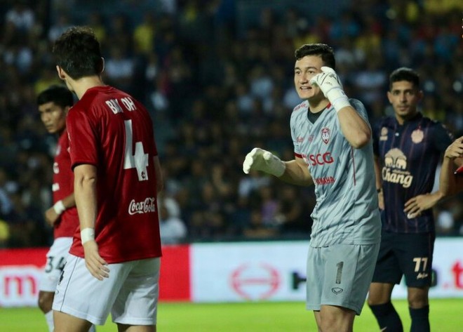 Thủ môn Đặng Văn Lâm gây sửng sốt với pha cứu thua không tưởng ở Thai League - 1